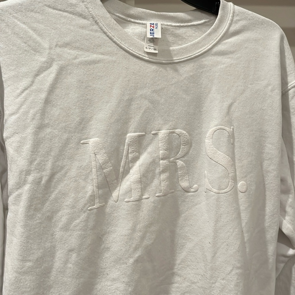 Small Bride Crewneck